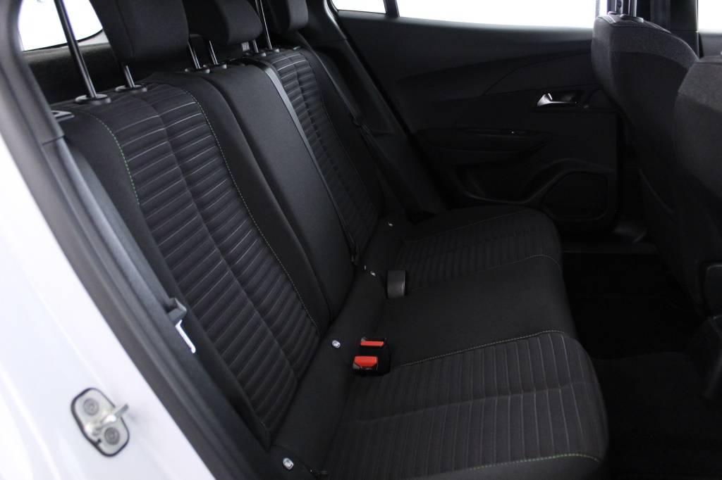peugeot-2008-2024-gasolina-1199cc
