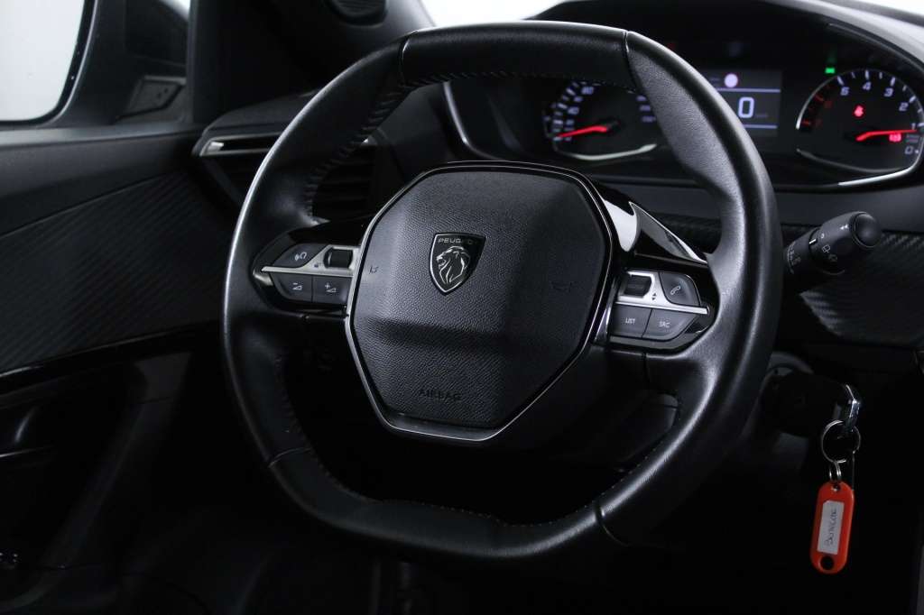 peugeot-2008-2024-gasolina-1199cc