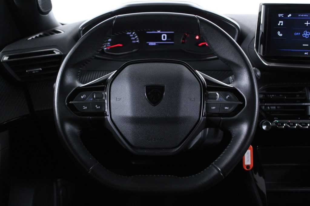 peugeot-2008-2024-gasolina-1199cc