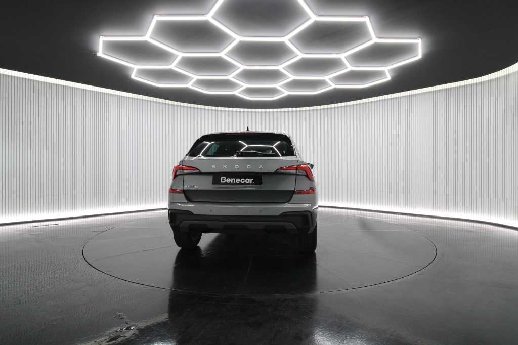 skoda-kamiq-2024-gasolina-999cc