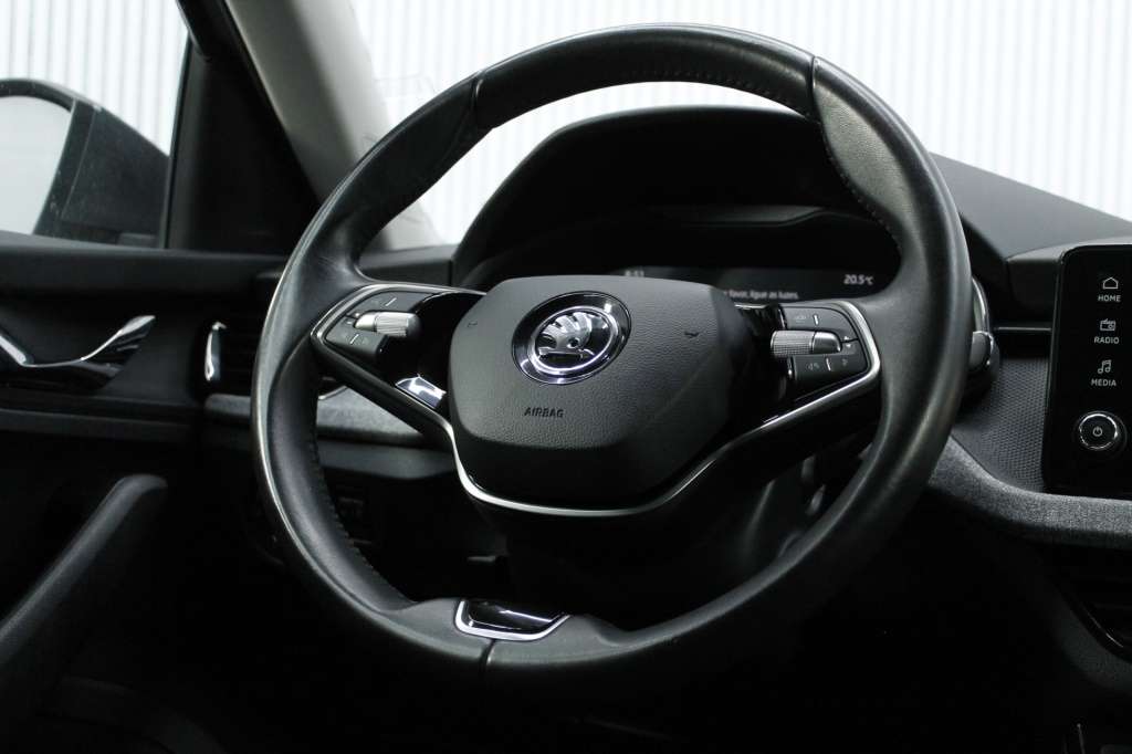 skoda-kamiq-2024-gasolina-999cc