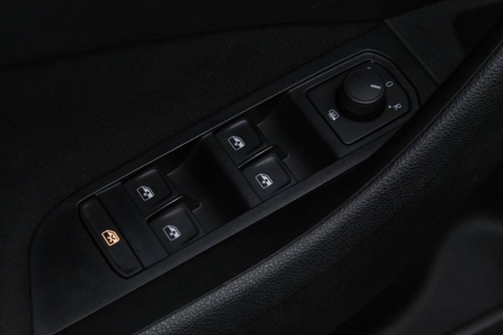 skoda-kamiq-2024-gasolina-999cc