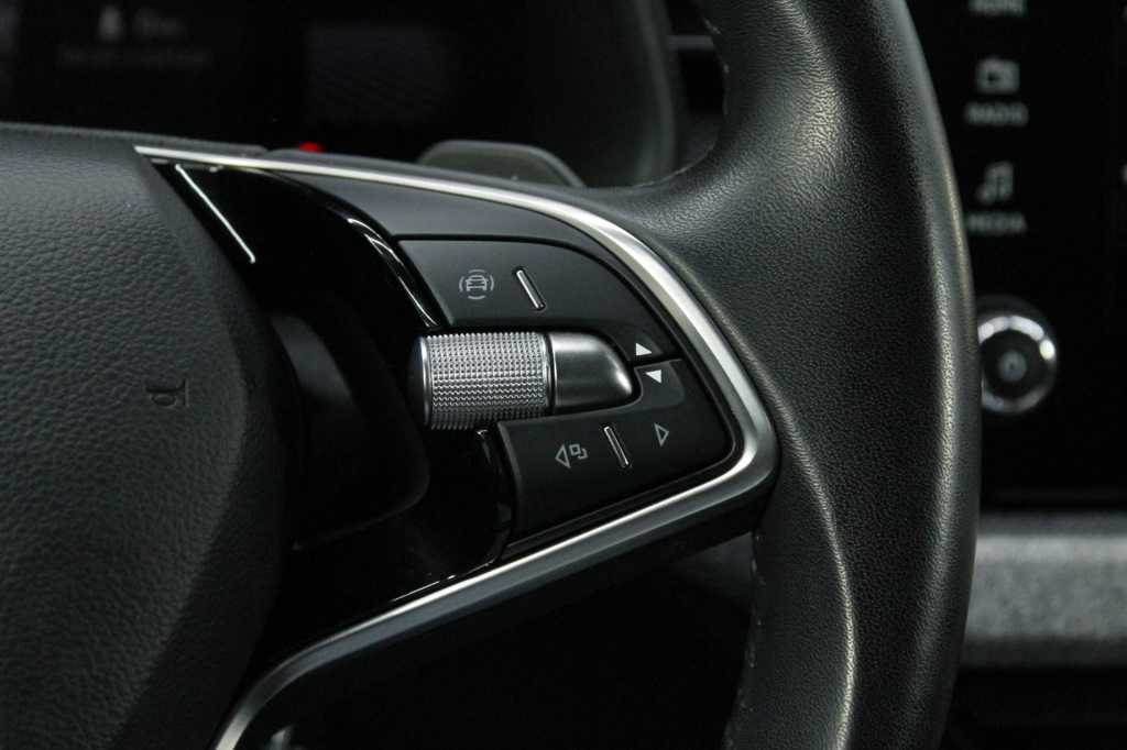 skoda-kamiq-2024-gasolina-999cc