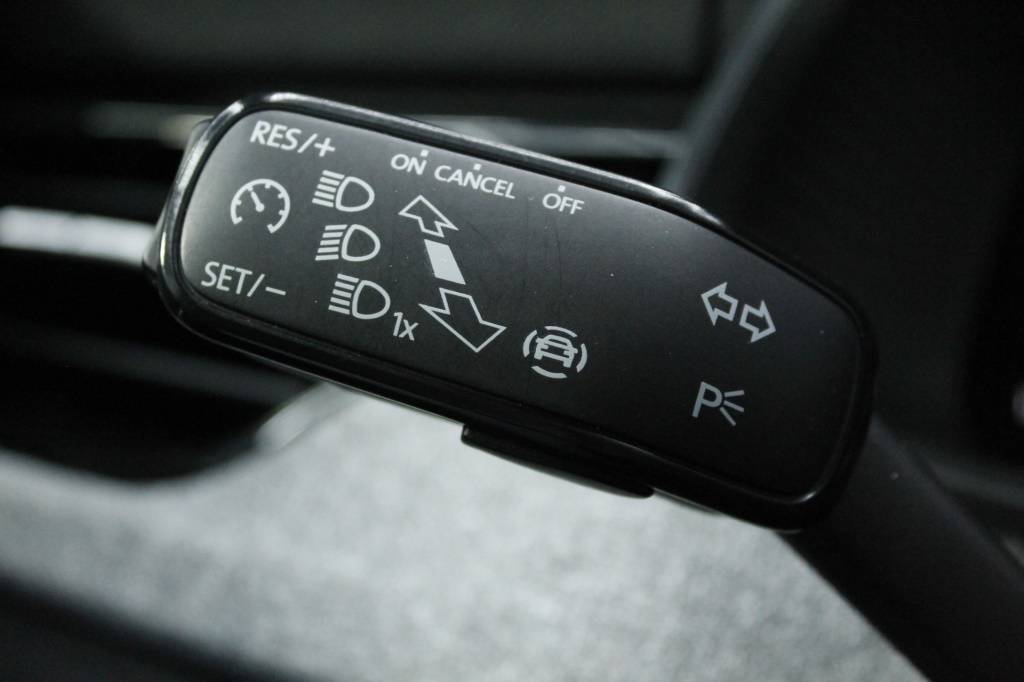 skoda-kamiq-2024-gasolina-999cc