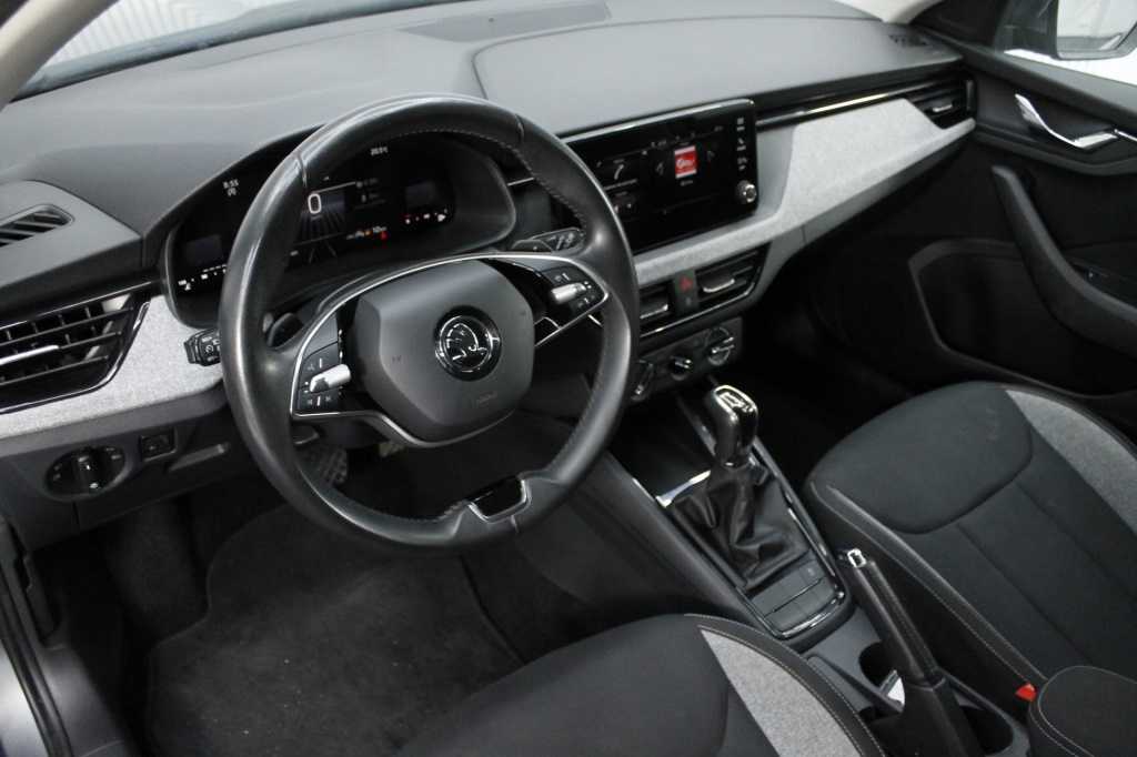 skoda-kamiq-2024-gasolina-999cc