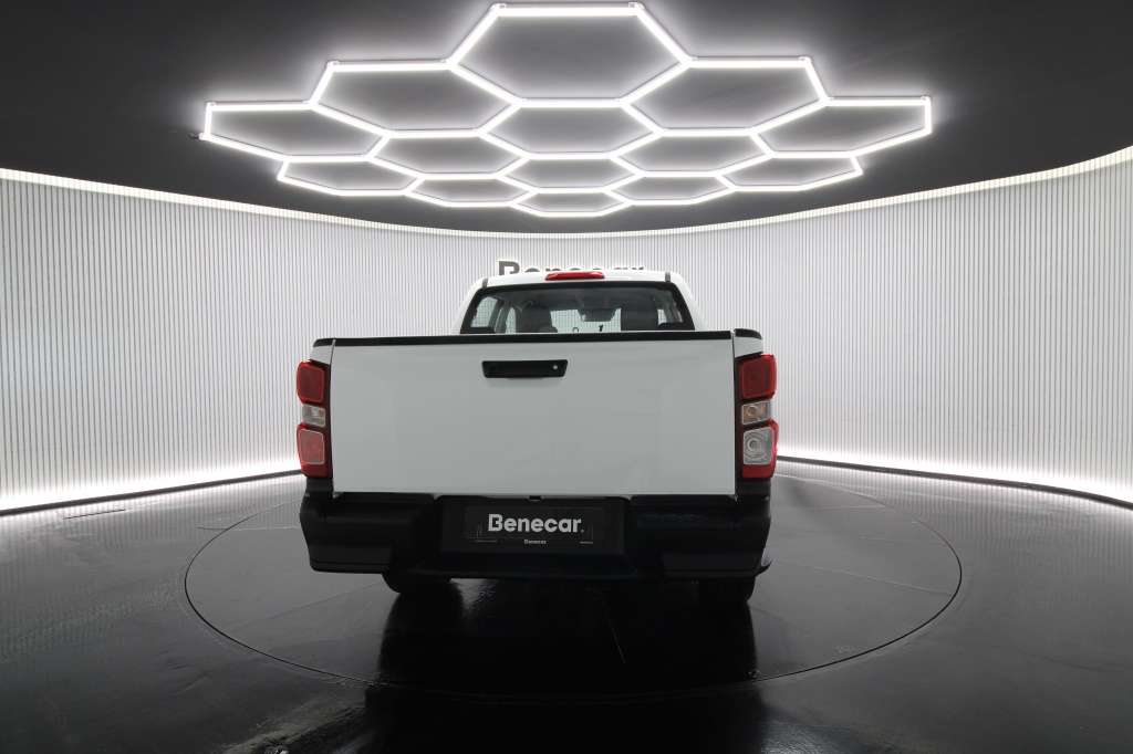 isuzu-d-max-2024-diesel-1898cc