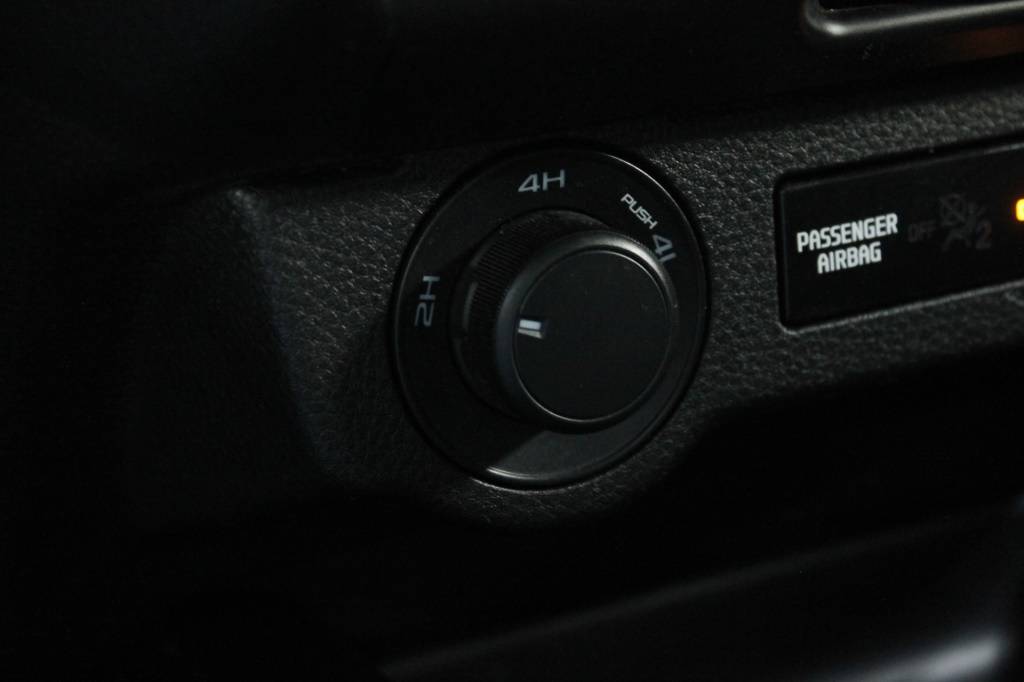 isuzu-d-max-2024-diesel-1898cc