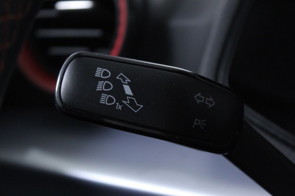seat-ibiza-2023-gasolina-999cc