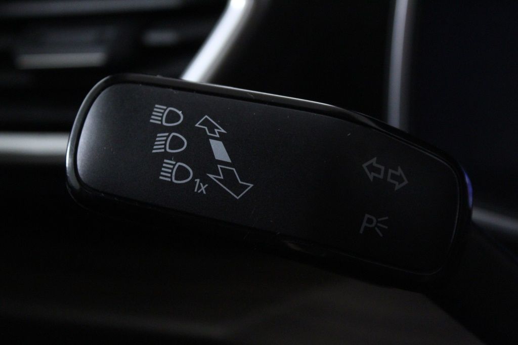 seat-leon-2024-hibrido-1395cc