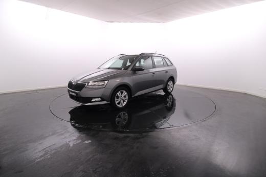 skoda-fabia-2022-gasolina-999cc