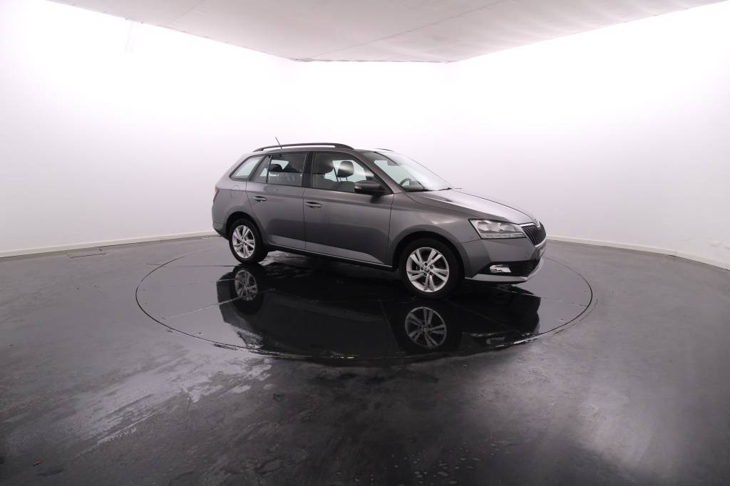skoda-fabia-2022-gasolina-999cc