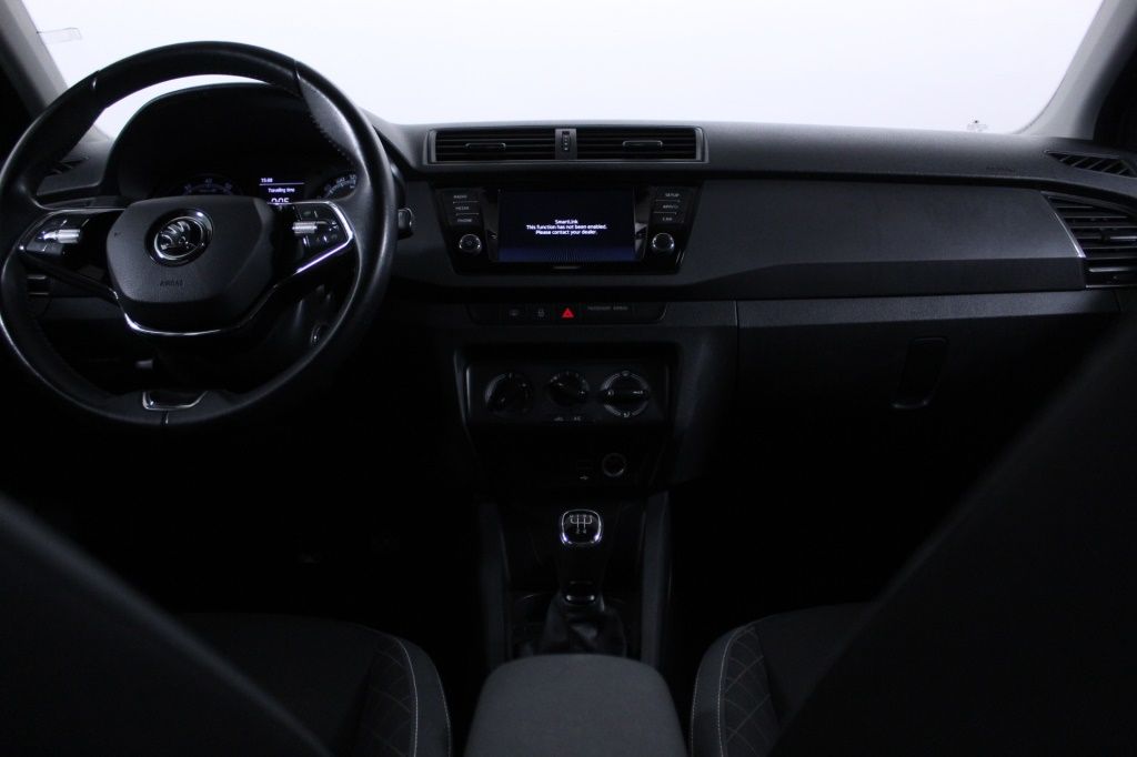skoda-fabia-2022-gasolina-999cc