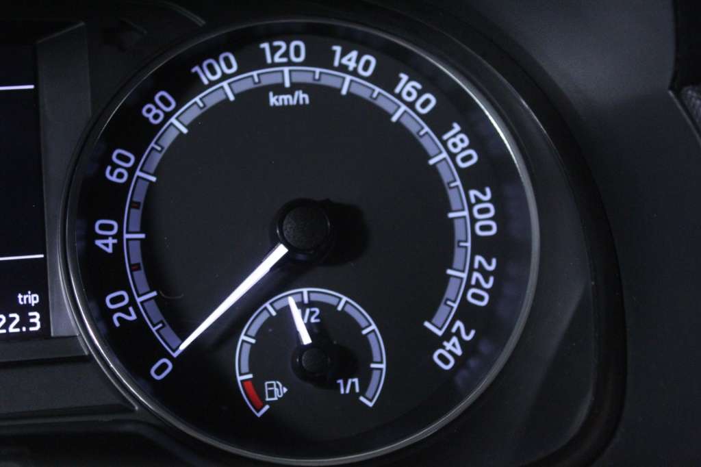 skoda-fabia-2022-gasolina-999cc