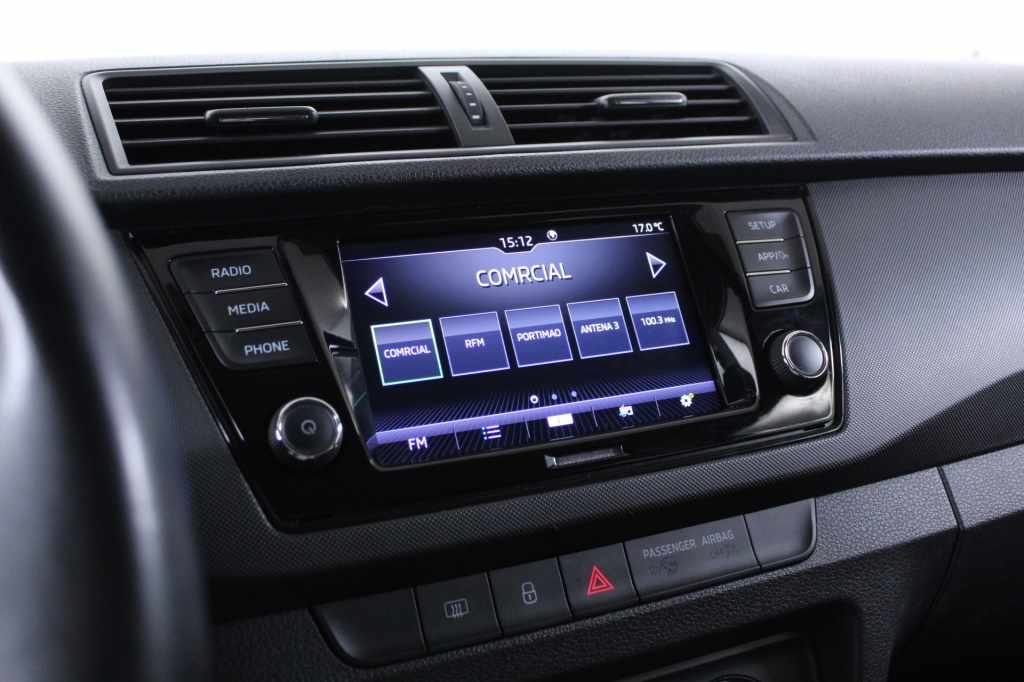 skoda-fabia-2022-gasolina-999cc