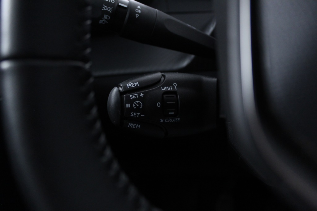 peugeot-208-2024-gasolina-1199cc