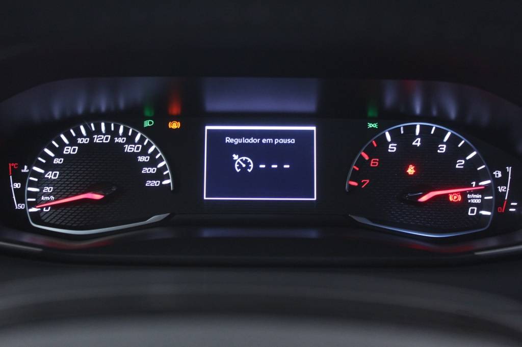 peugeot-208-2024-gasolina-1199cc