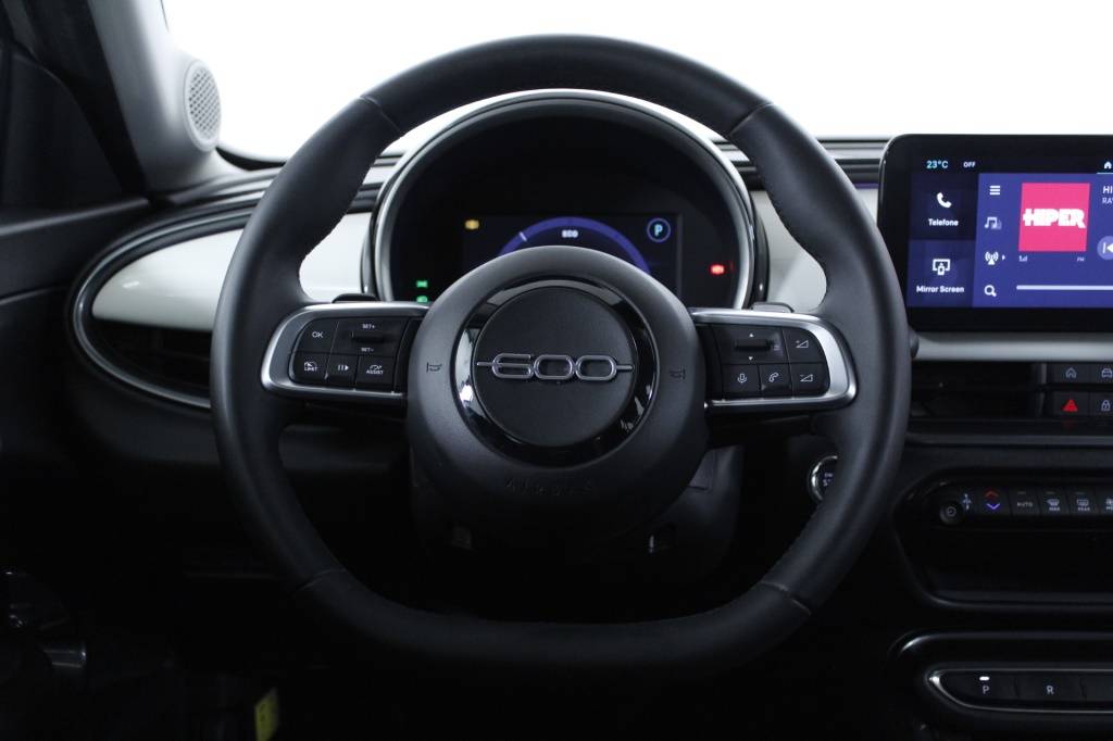 fiat-600-2025-hibrido-1199cc