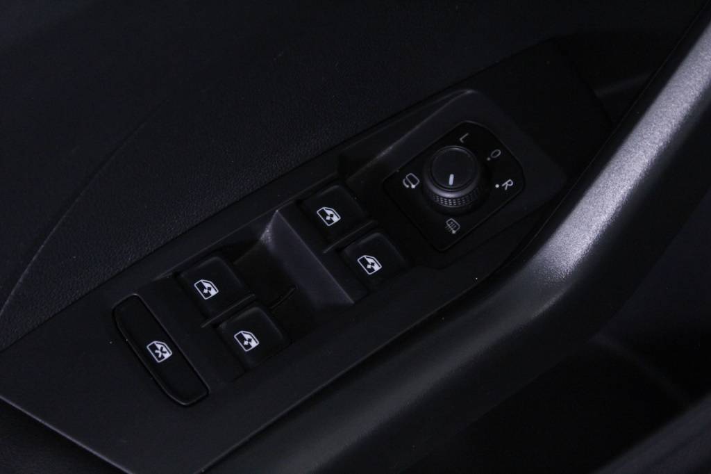 volkswagen-t-cross-2023-gasolina-999cc