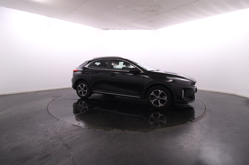kia-xceed-2024-hibrido-1580cc