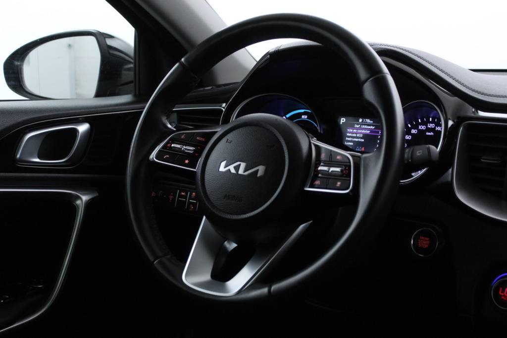 kia-xceed-2024-hibrido-1580cc