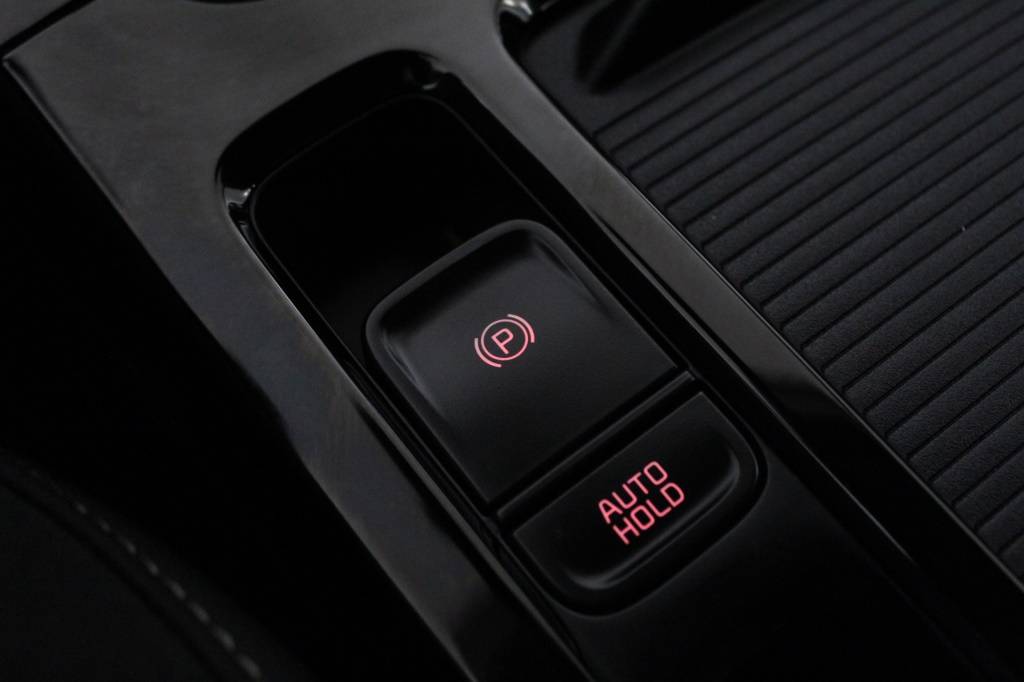 kia-xceed-2024-hibrido-1580cc