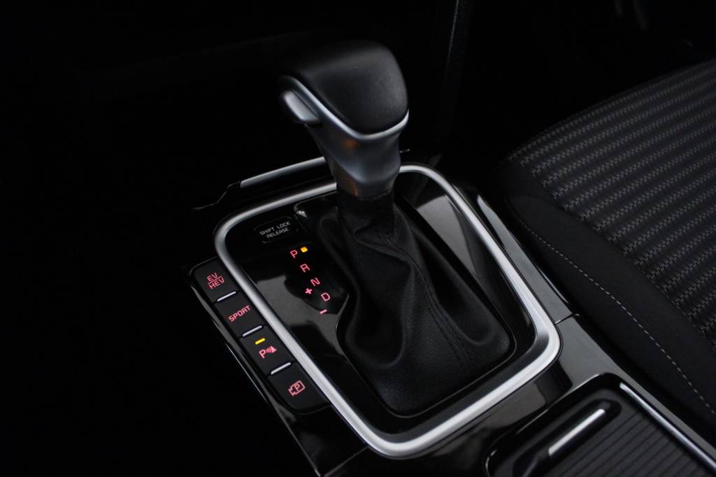 kia-xceed-2024-hibrido-1580cc