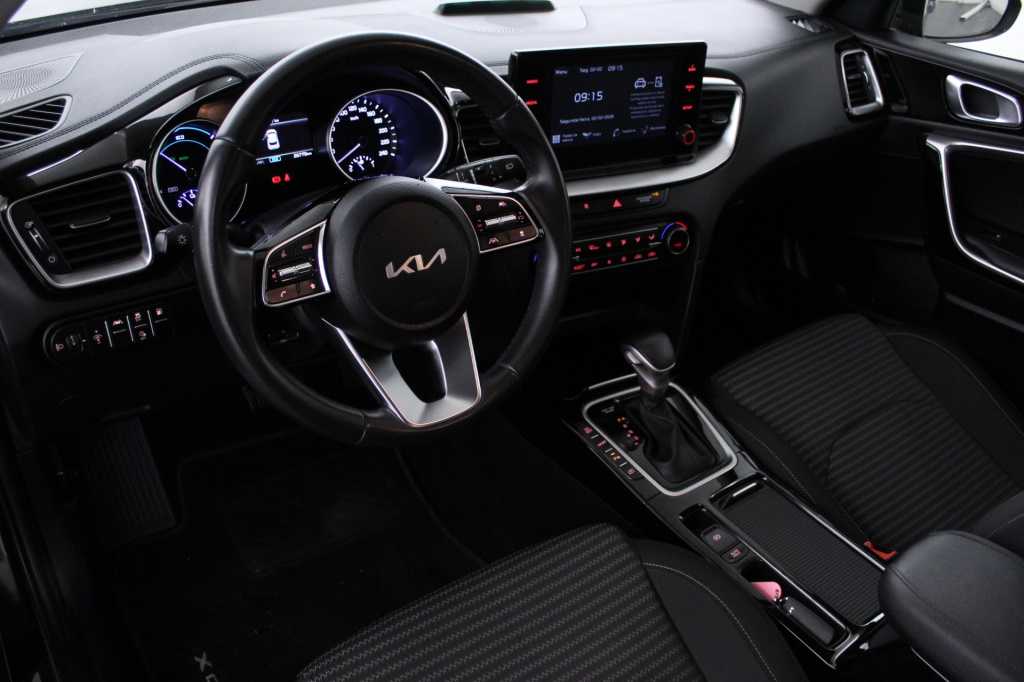 kia-xceed-2024-hibrido-1580cc