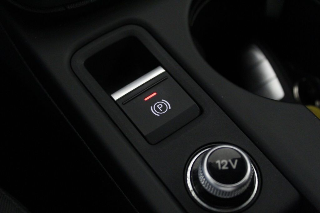 audi-a3-limousine-2025-hibrido-1498cc