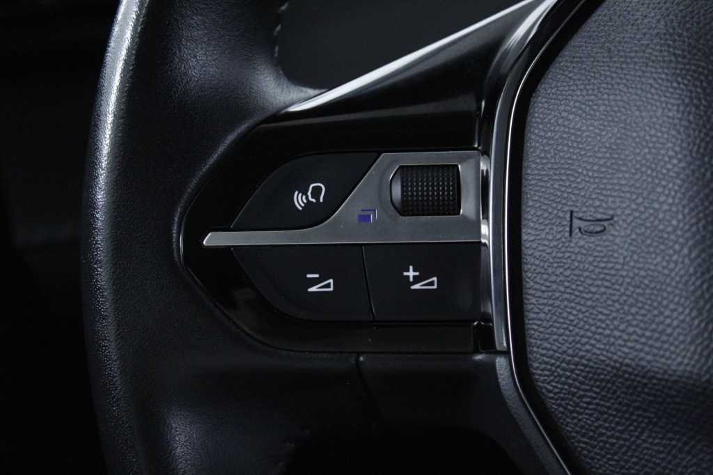 peugeot-208-2024-gasolina-1199cc