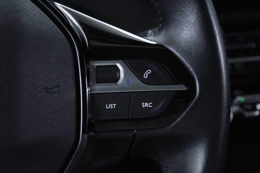 peugeot-208-2024-gasolina-1199cc