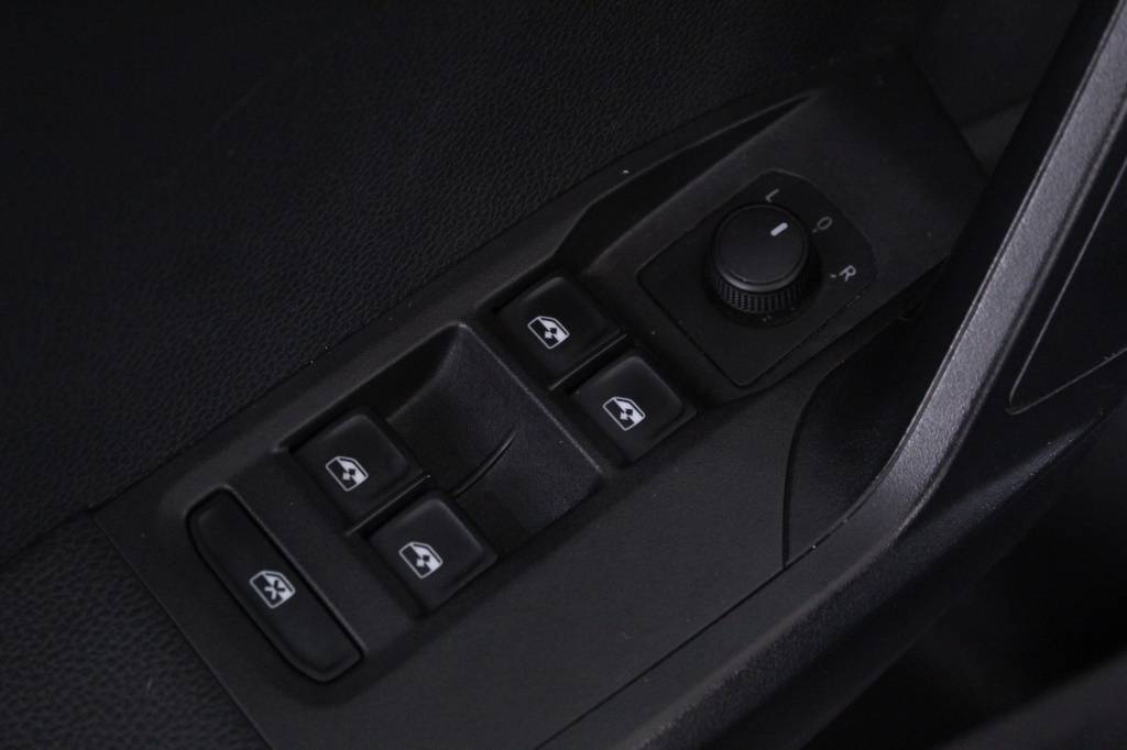 seat-ibiza-2023-gasolina-999cc