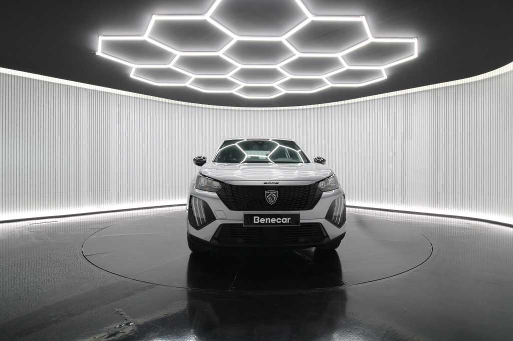 peugeot-2008-2024-gasolina-1199cc