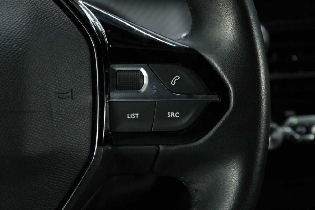 peugeot-2008-2024-gasolina-1199cc