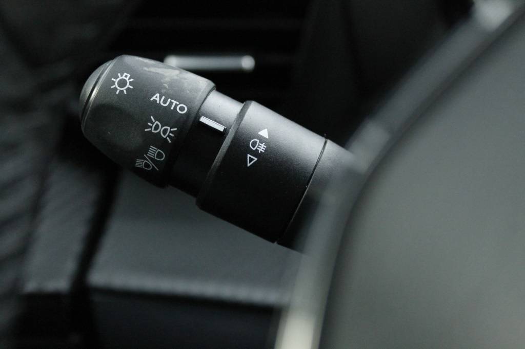 peugeot-2008-2024-gasolina-1199cc