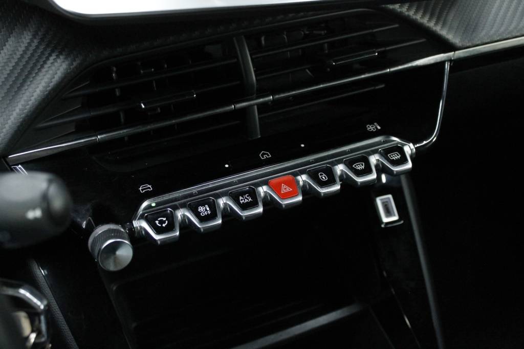 peugeot-2008-2024-gasolina-1199cc