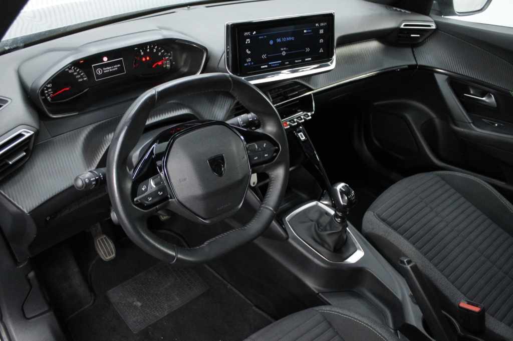 peugeot-2008-2024-gasolina-1199cc