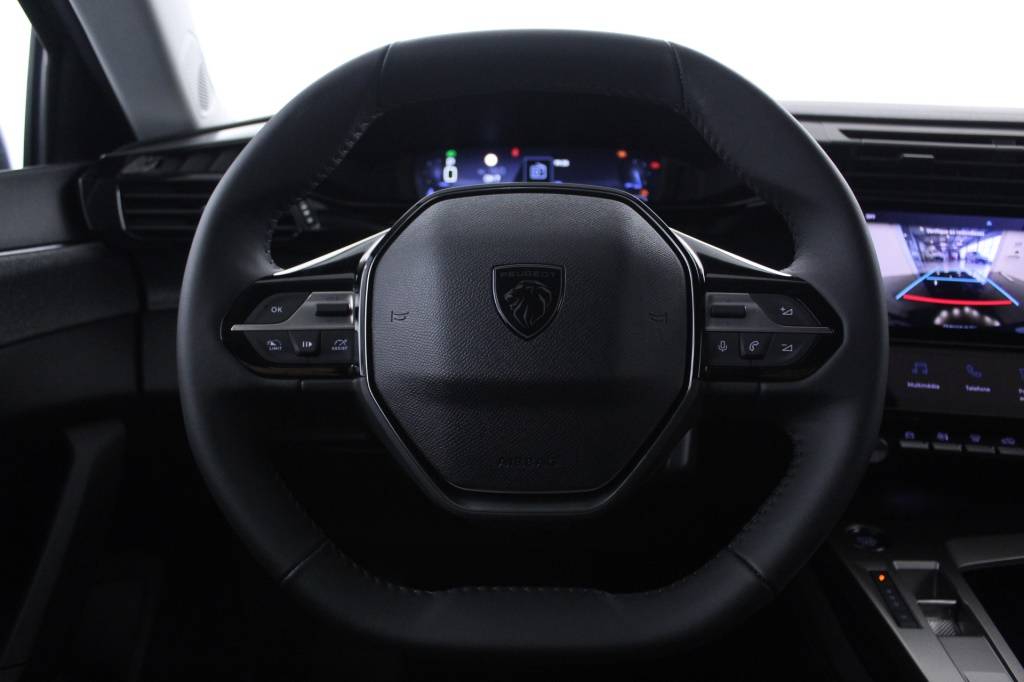 peugeot-308-2023-diesel-1499cc