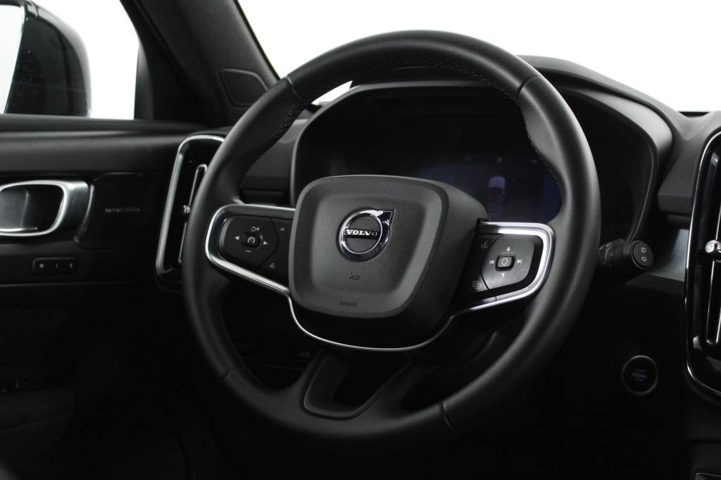 volvo-xc40-2025-hibrido-1969cc