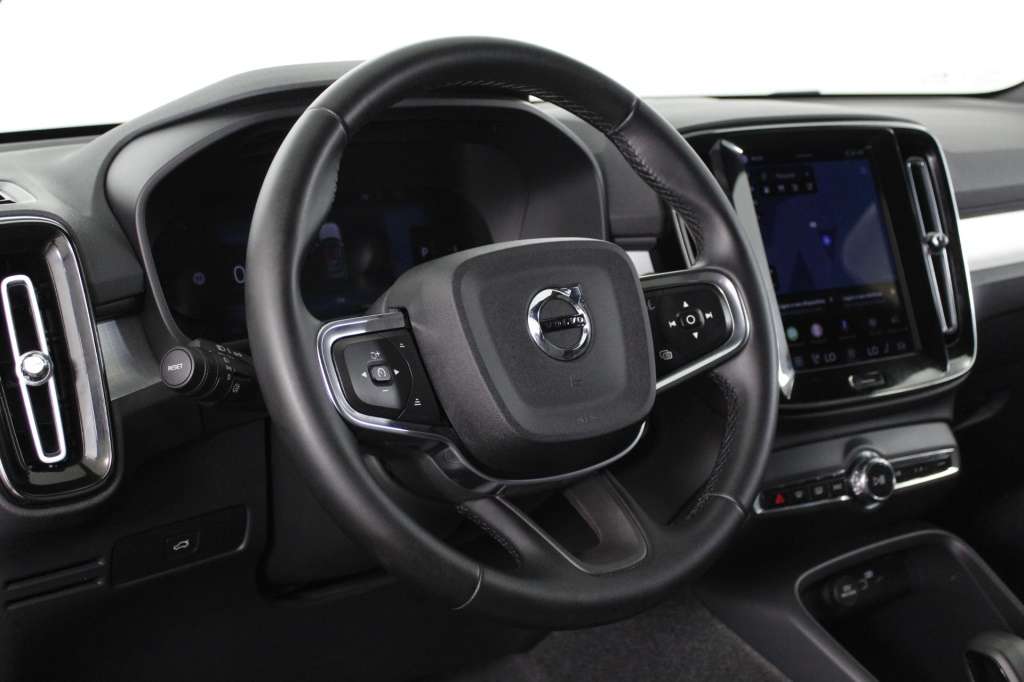volvo-xc40-2025-hibrido-1969cc