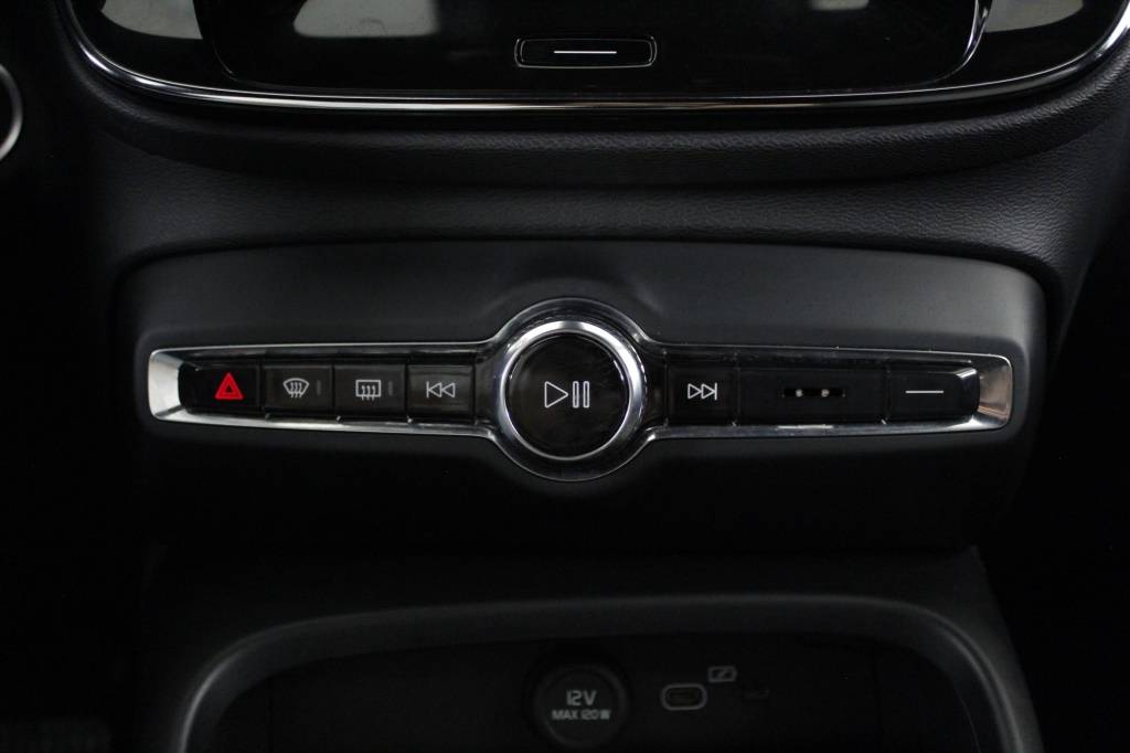 volvo-xc40-2025-hibrido-1969cc