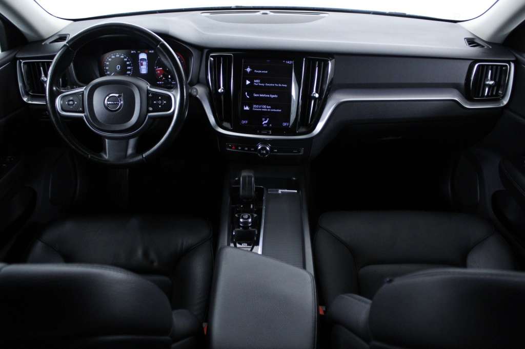 volvo-v60-2021-hibrido-1969cc