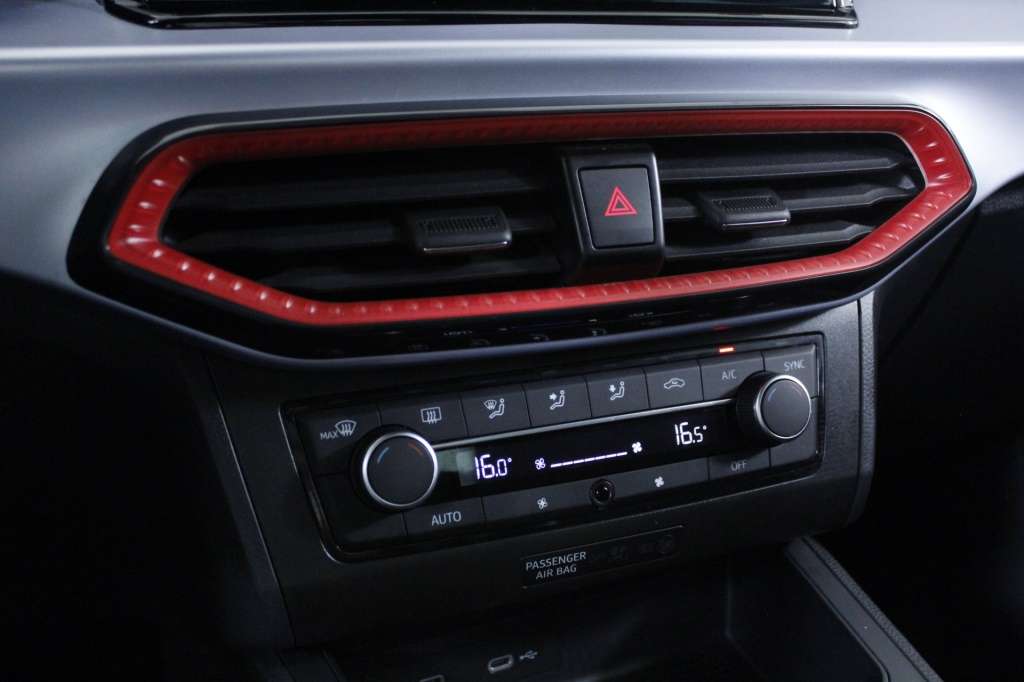 seat-ibiza-2024-gasolina-999cc