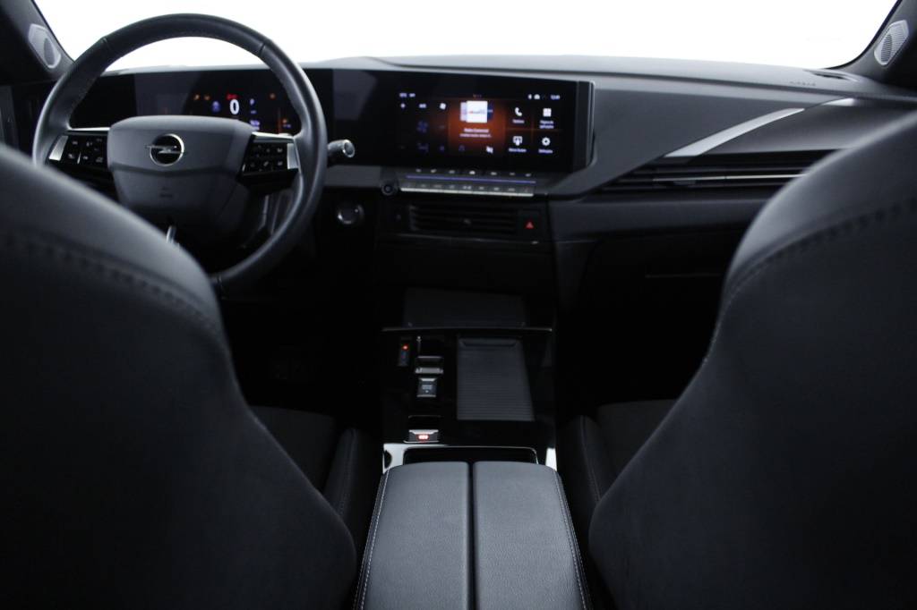 opel-astra-2025-gasolina-1199cc