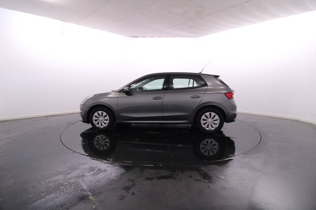 skoda-fabia-2023-gasolina-999cc