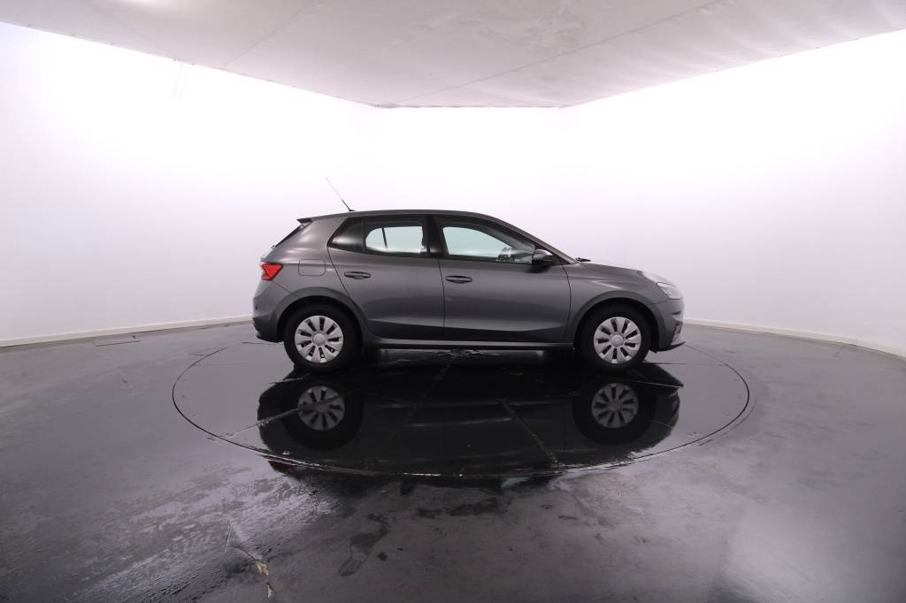skoda-fabia-2023-gasolina-999cc