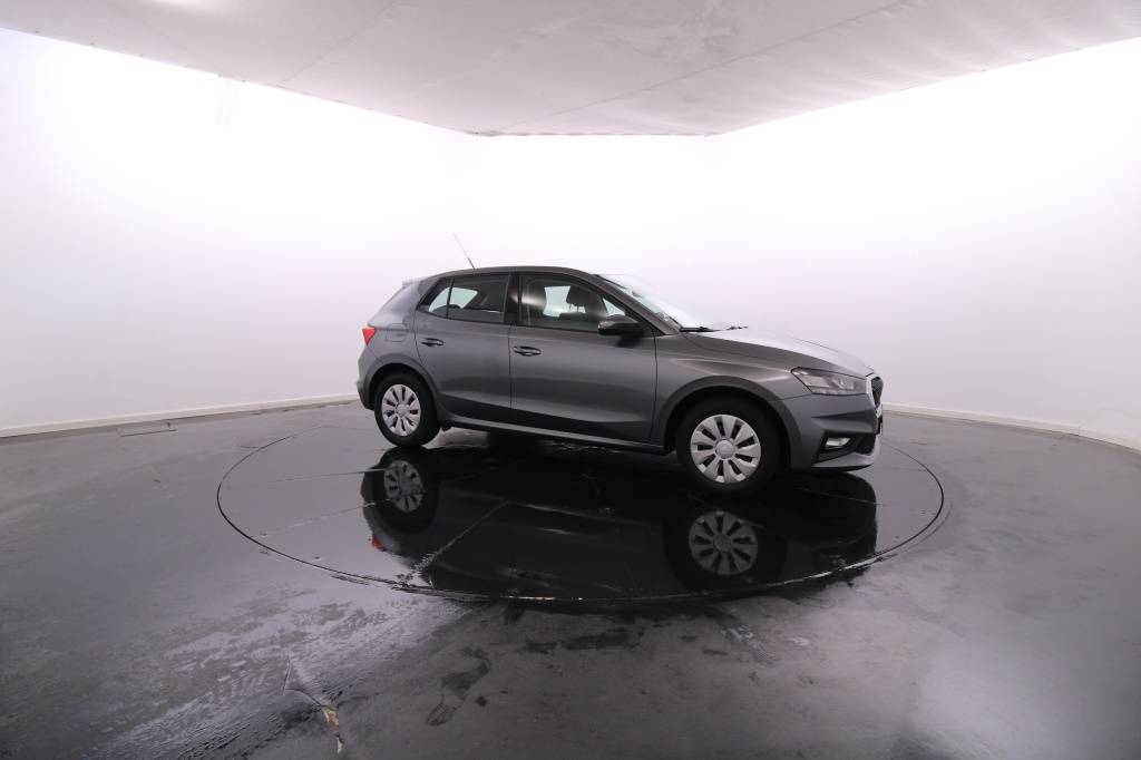 skoda-fabia-2023-gasolina-999cc