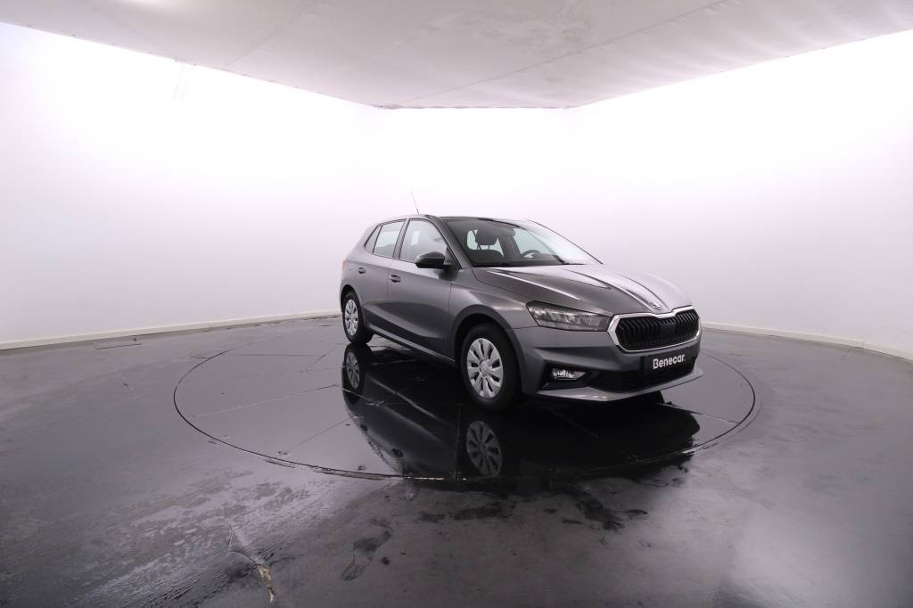 skoda-fabia-2023-gasolina-999cc