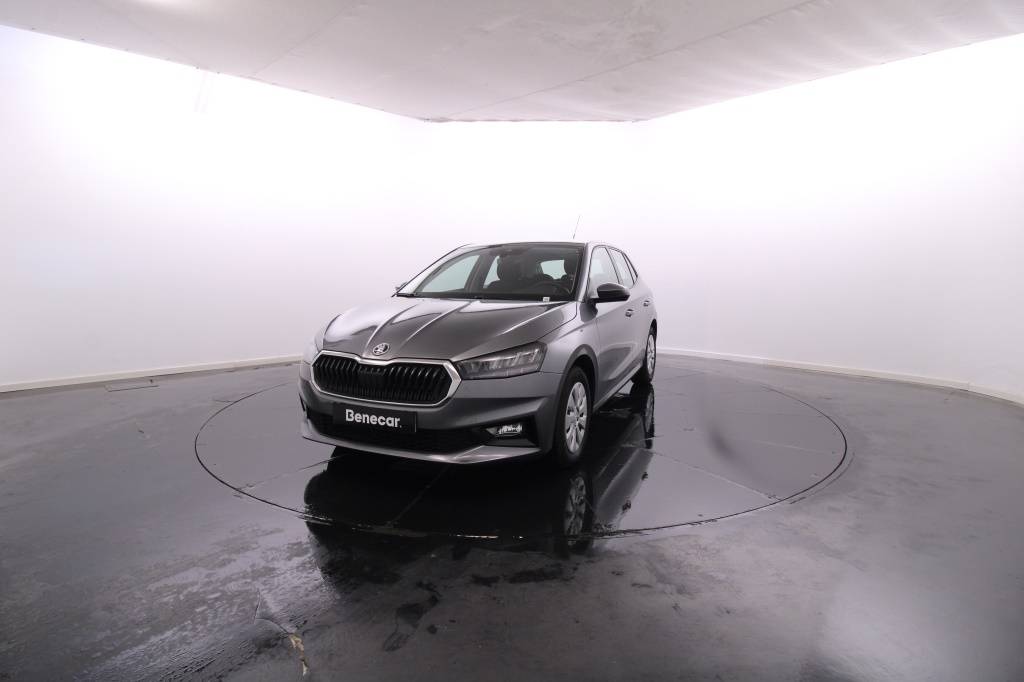 skoda-fabia-2023-gasolina-999cc