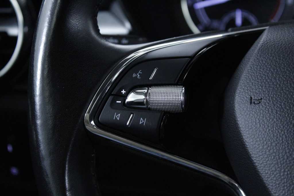skoda-fabia-2023-gasolina-999cc
