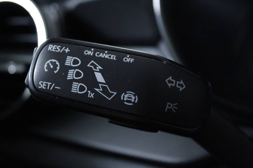 skoda-fabia-2023-gasolina-999cc